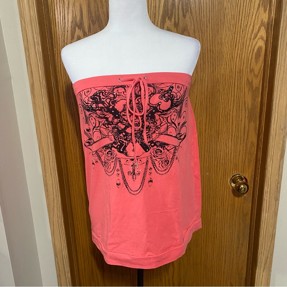 New without tags cute pink and black tube top with gems on it